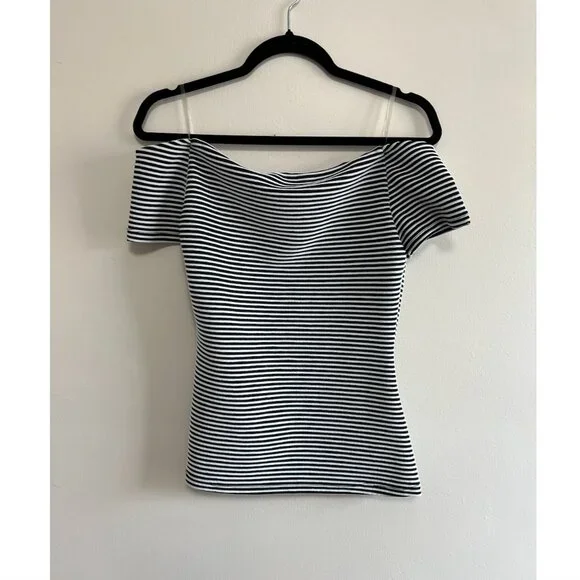 black and white striped top - Picture 4 of 4